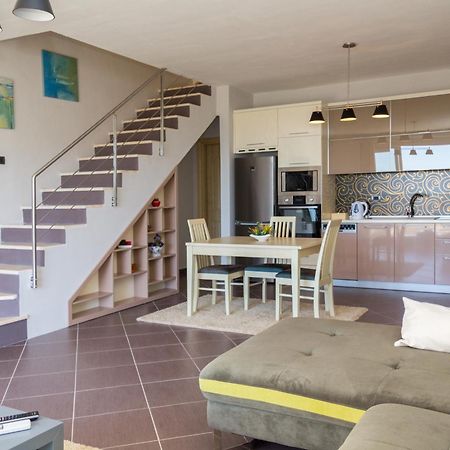 Exclusive Apartment Тирана Экстерьер фото