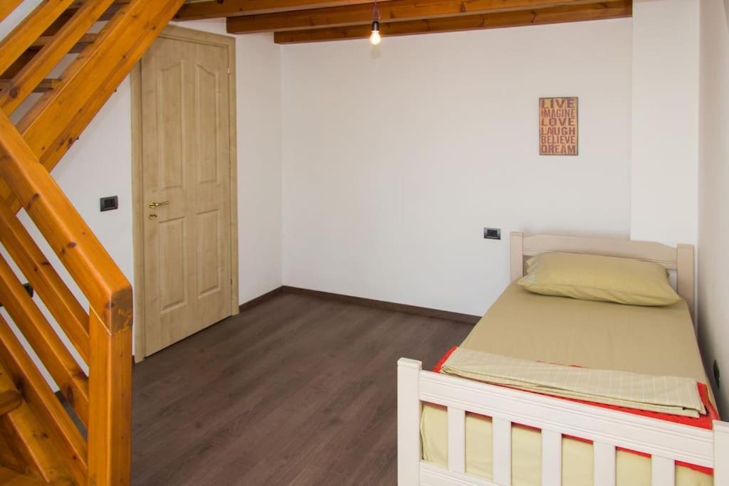 Exclusive Apartment Тирана Экстерьер фото
