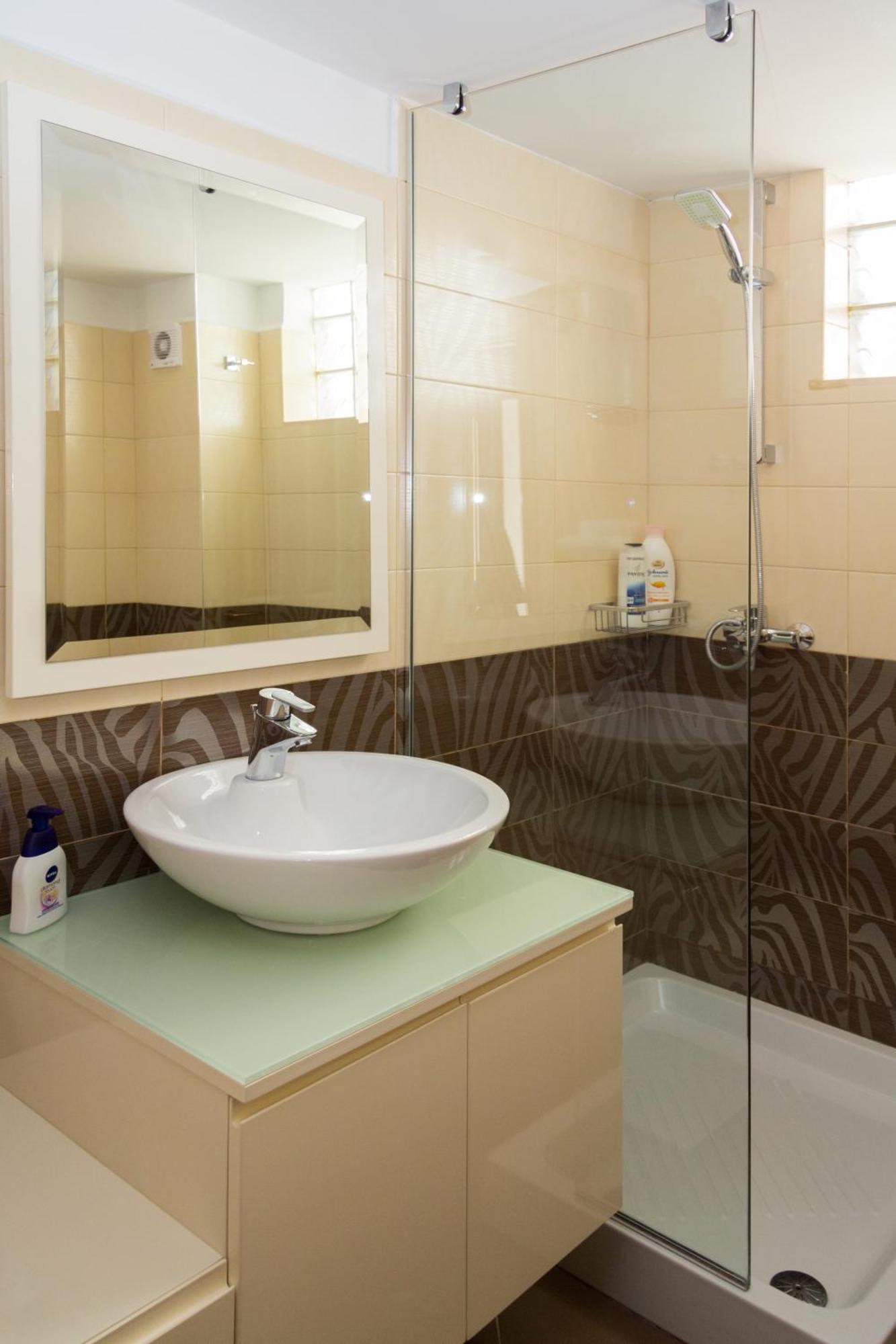 Exclusive Apartment Тирана Экстерьер фото